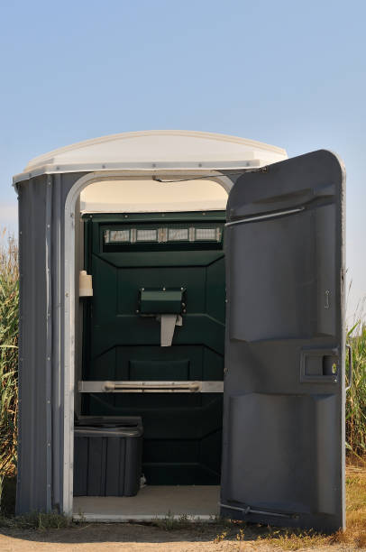 Best Portable toilet rental cost  in Goshen, CA